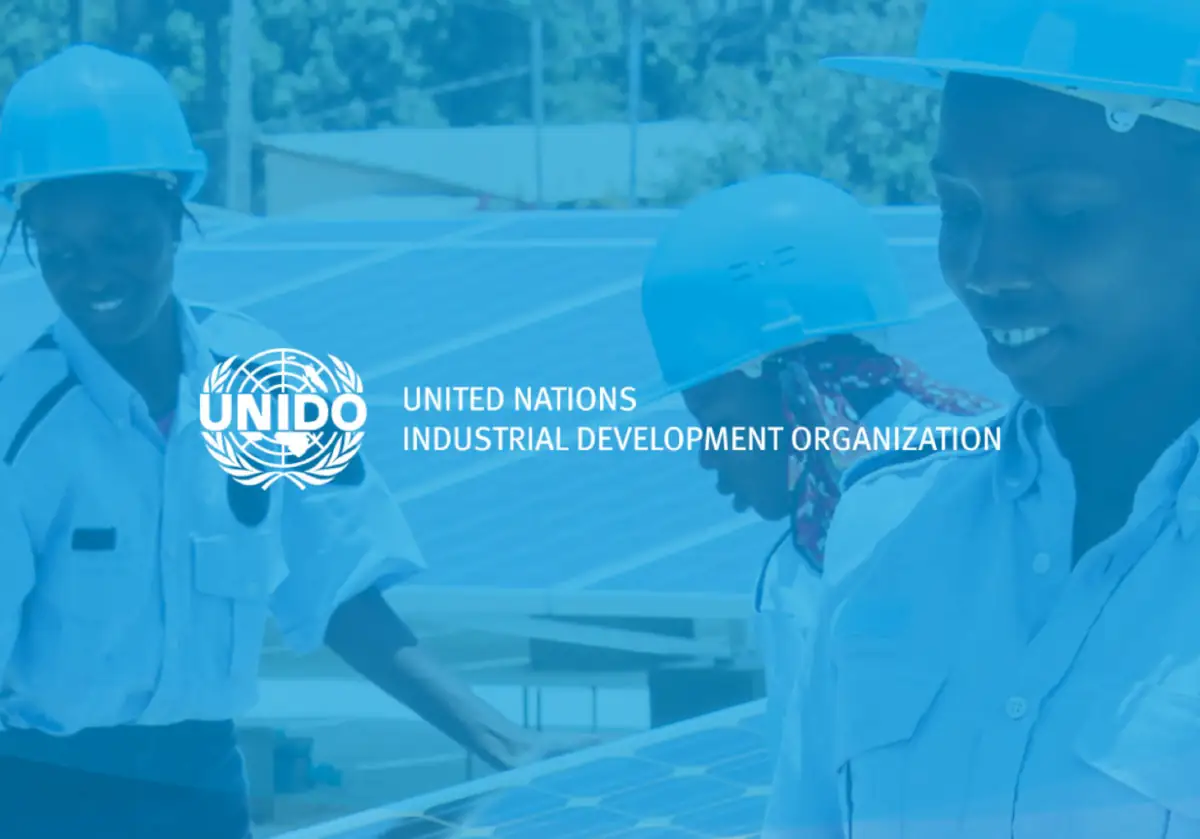UNIDO Logo mit Bild von zwei Menschen dahinter